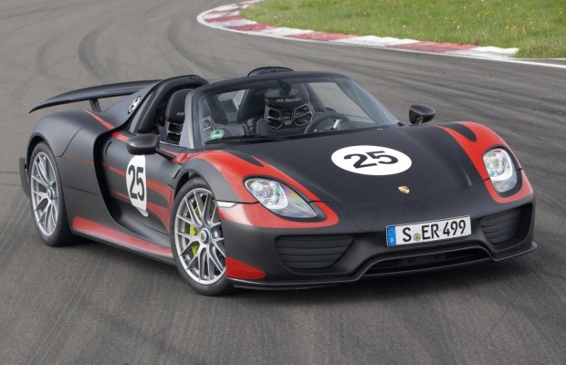 IAA 2013: Porsche-Supersportler 918 Spyder stellt sich vor