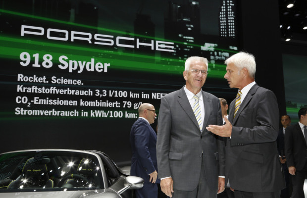 IAA 2013: Porsche bekommt Besuch von der Politik