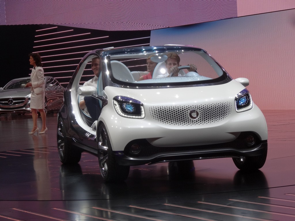IAA 2013: S-Klasse soll noch in diesem Jahrzehnt autonom fahren