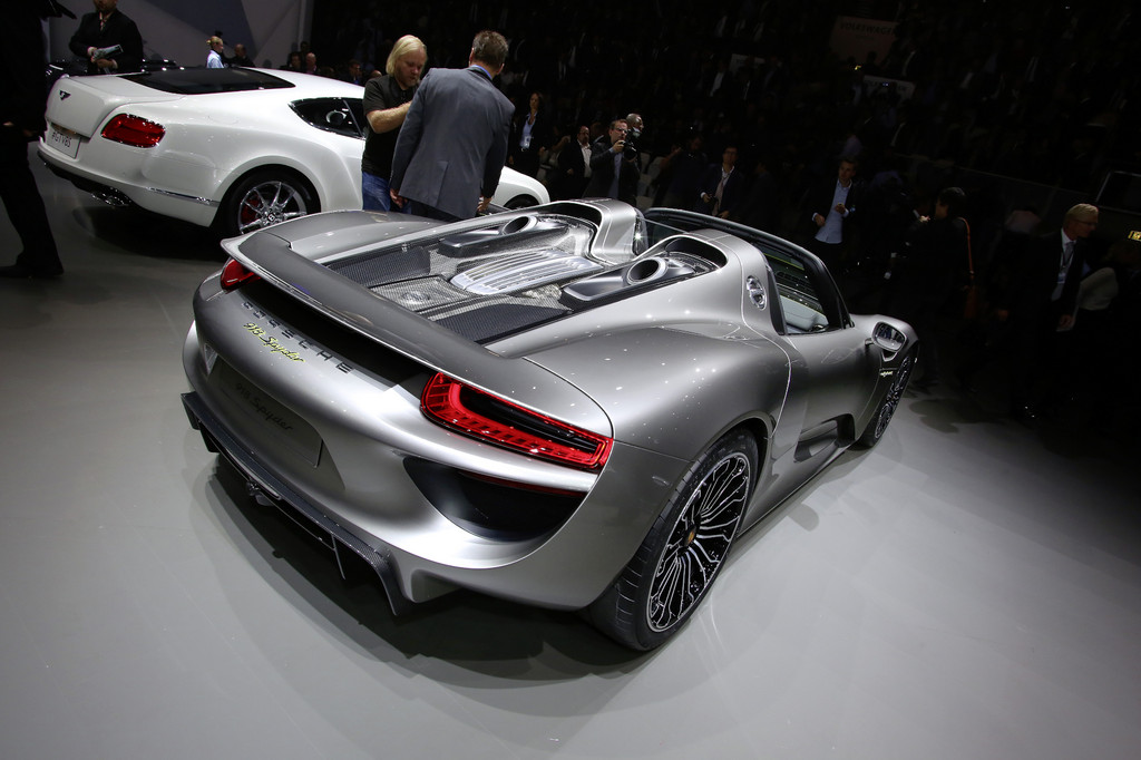 IAA 2013: Schneller war noch keiner auf dem Nürburgring