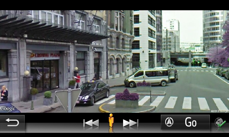 IAA 2013: Toyota zeigt Street-View-Navigation am Stand