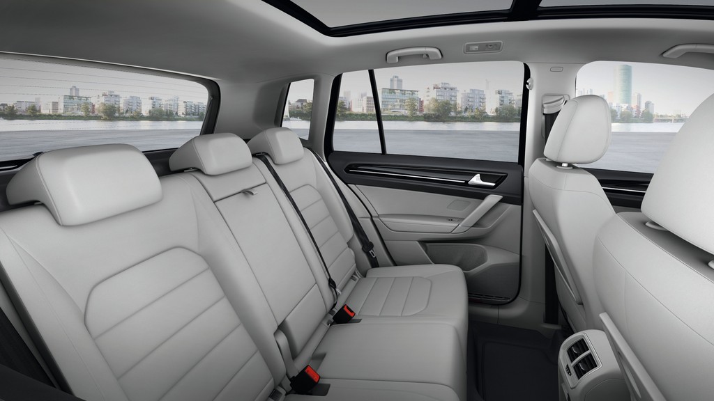 IAA 2013: Volkswagen zeigt erstmals den Golf Sportsvan