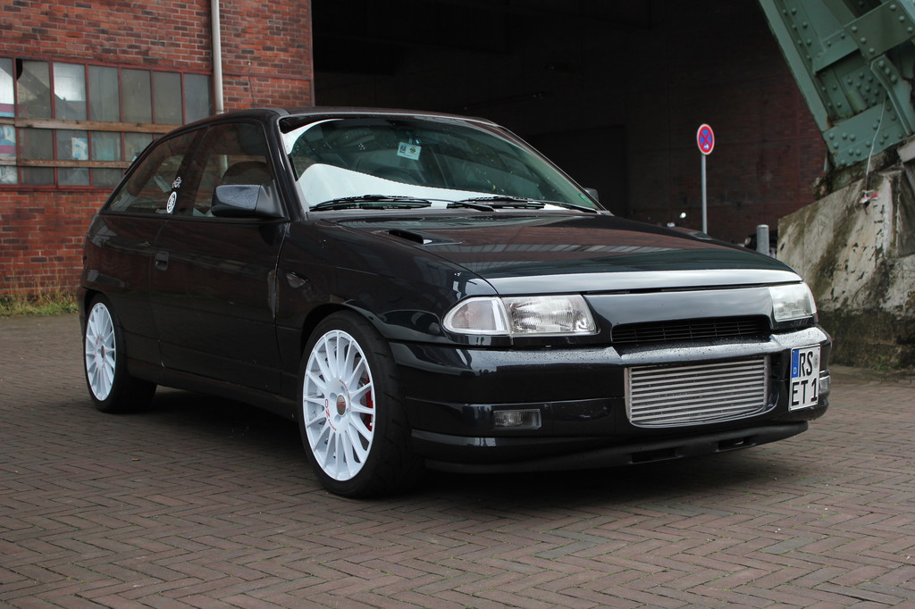Klassisches Blech beim ''Youngtimer Vestival'' in Herten