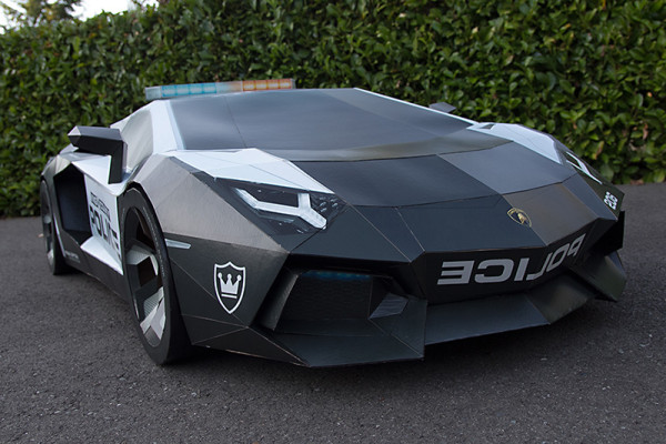 Lamborghini aus Papier - Bild: Visual Spicer