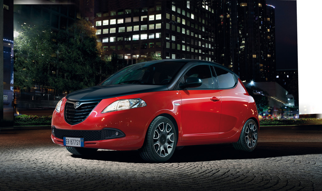 Lancia Ypsilon S im Momodesign erhältlich