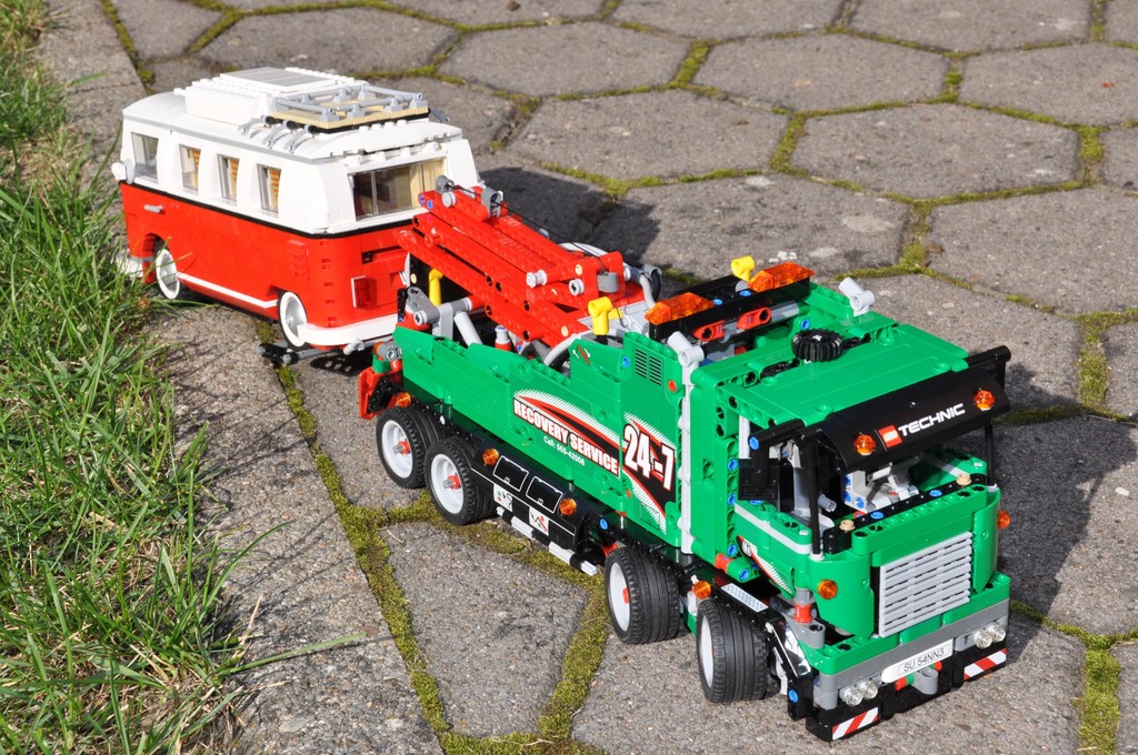 Lego-Technic: In knapp drei Stunden zum Berge-Lkw