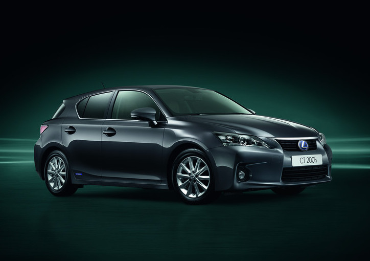 Lexus lockt mit Sondermodell CT 200h Selection