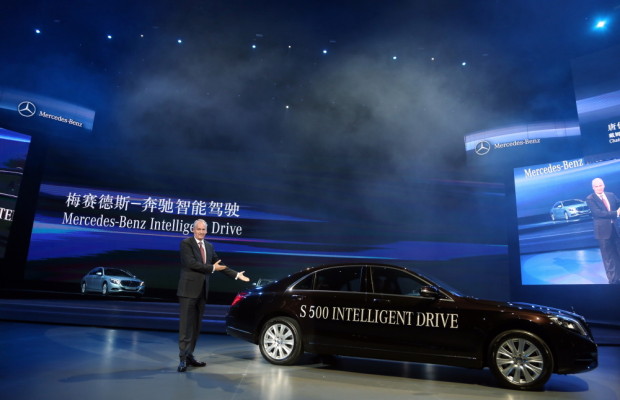 Mercedes-Benz feiert Einführung der neuen S-Klasse in China