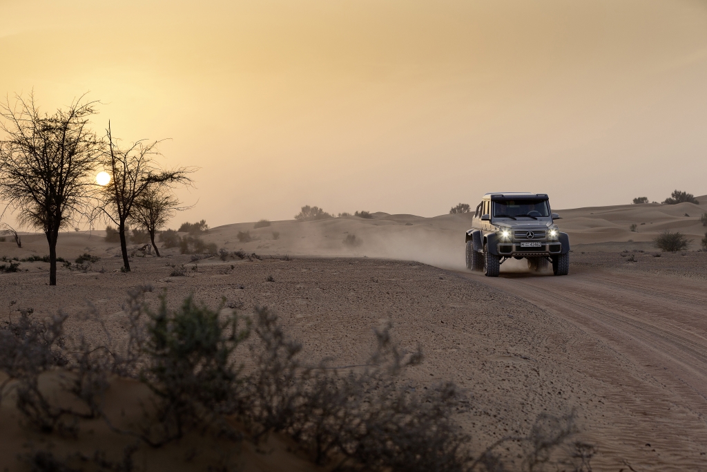 Mercedes G 63 AMG 6x6 - Für eine Achse mehr