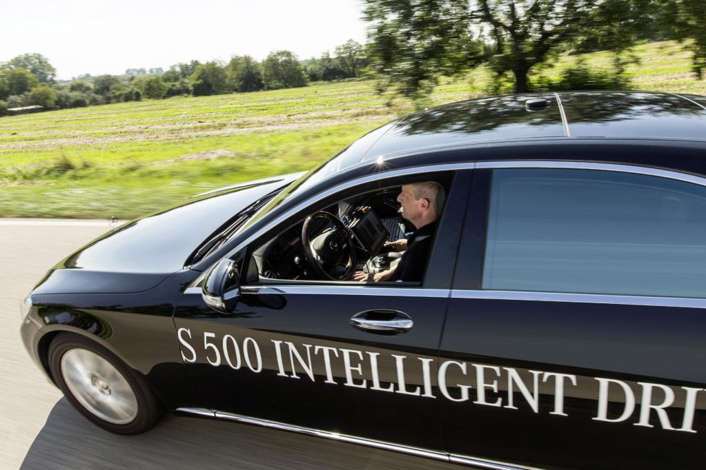 Mercedes S 500 Intelligent Drive: Fahren ohne Fahrer