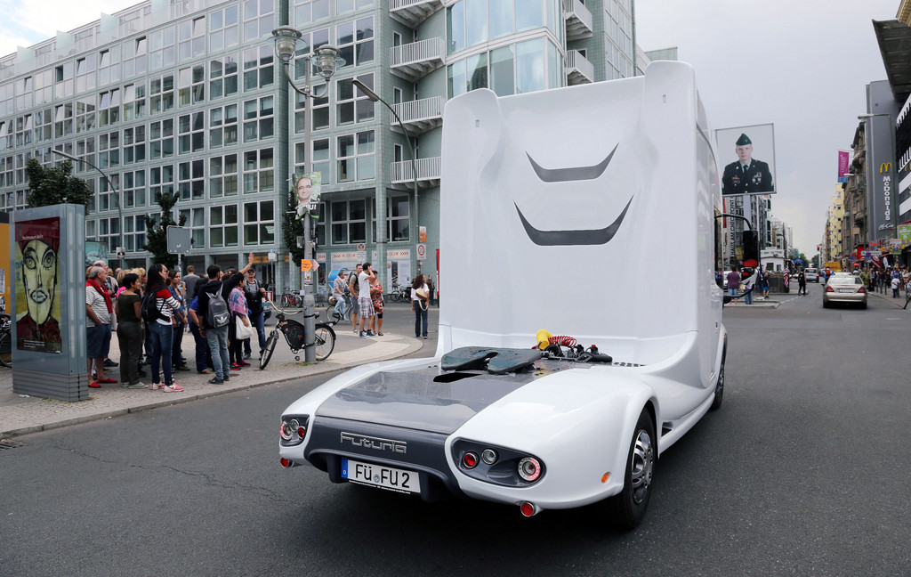 Most Futuria: Showtruck mit Biss