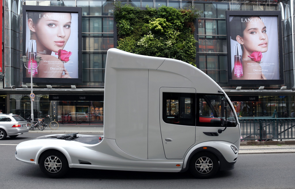 Most Futuria: Showtruck mit Biss