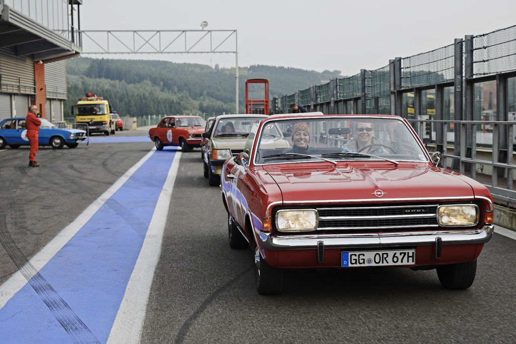 Opel-Youngtimer bei der Creme 21