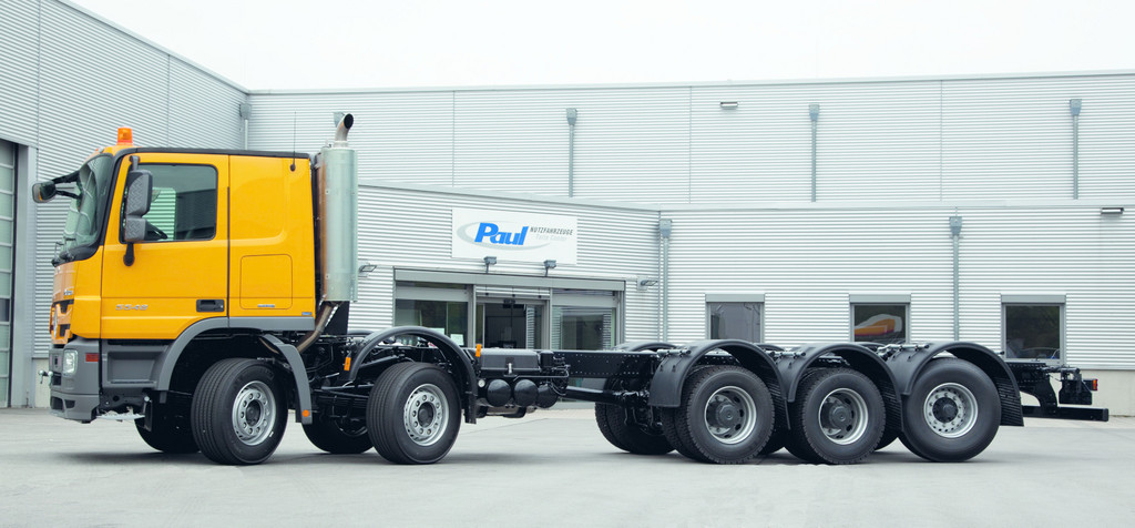 Paul baut fünfte Achse an Mercedes-Benz Actros