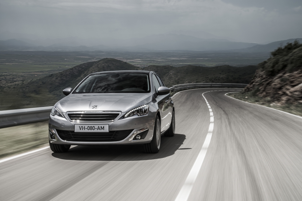 Peugeot 308 155 THP: Versteckspiel hinter klaren Linien