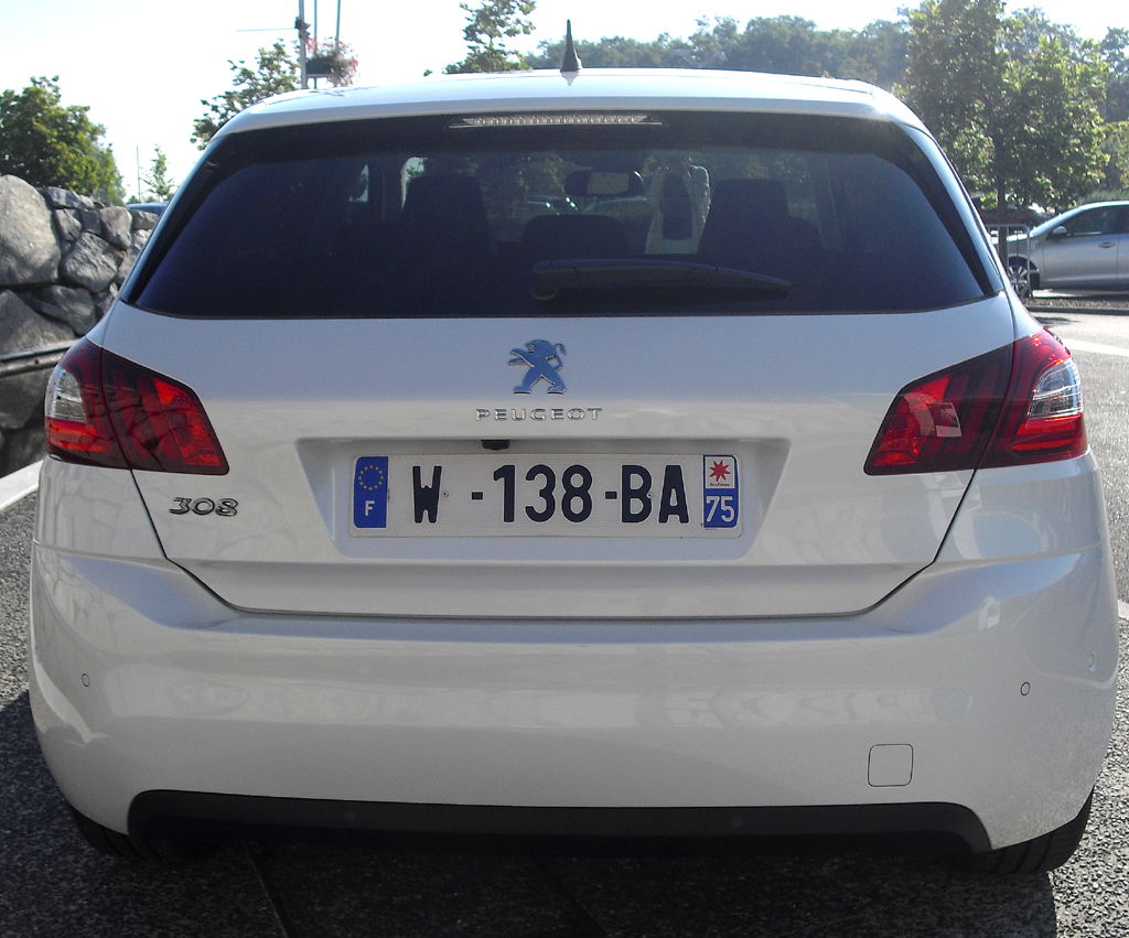 Peugeot 308: Blick auf die Heckpartie. 