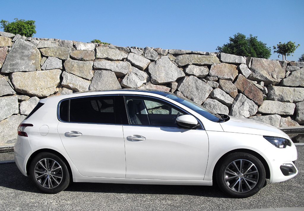 Peugeot 308: Und so sieht der Fünftürer von der Seite aus.