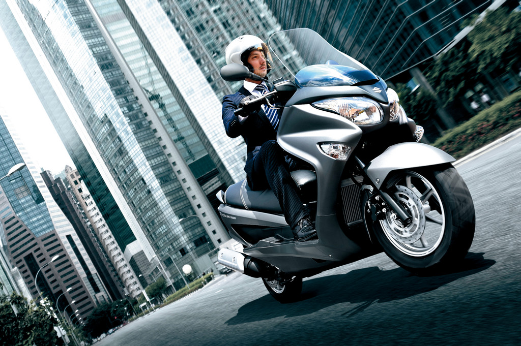 Suzuki Burgman 125 und 200 in neuem Gewand