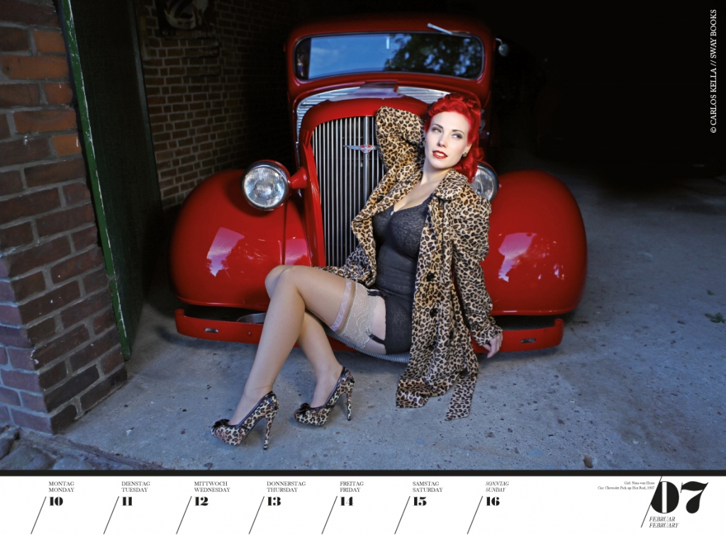 Verchromter Voyeurismus - Girls & Legendary Us-Cars Wochenkalender 2014