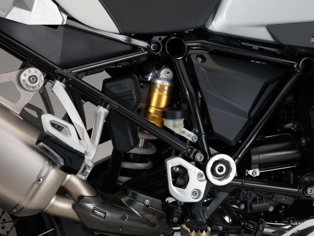 BMW R 1200 GS Adventure - Mit 22 Kilogramm mehr ins Abenteuer