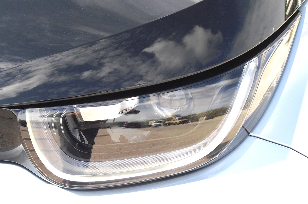 BMW i3: Moderne Leuchteinheit mit LED-Tagfahrlicht vorn. 