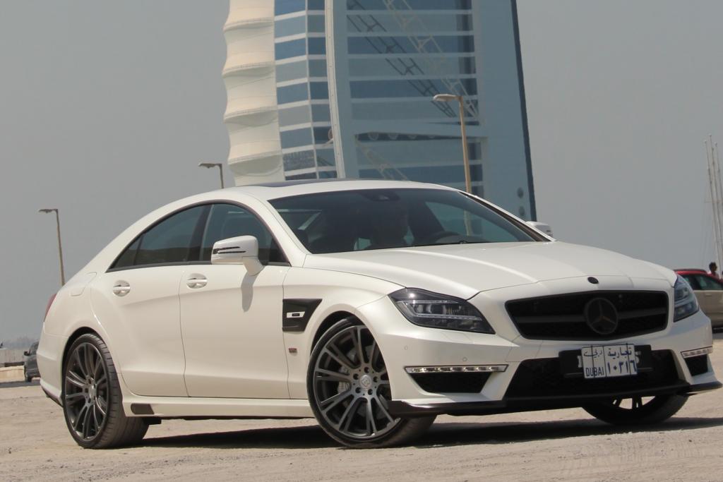 Brabus hat in Dubai so viel zu tun, dass die Bottroper dort sogar eine eigene Montage eingerichtet haben.