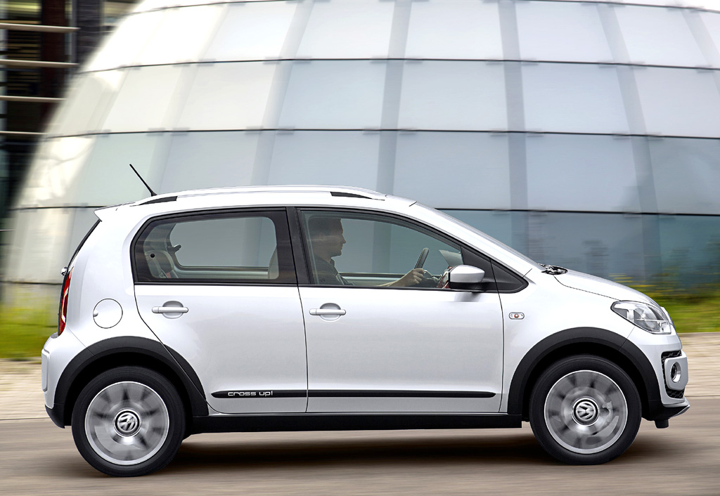 Der VW Cross-Up hat einem 55/75 kW/PS starken Dreizylinder-Benziner unter der Haube. 