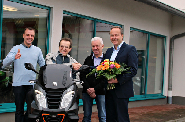 Erster Peugeot Metropolis ausgeliefert