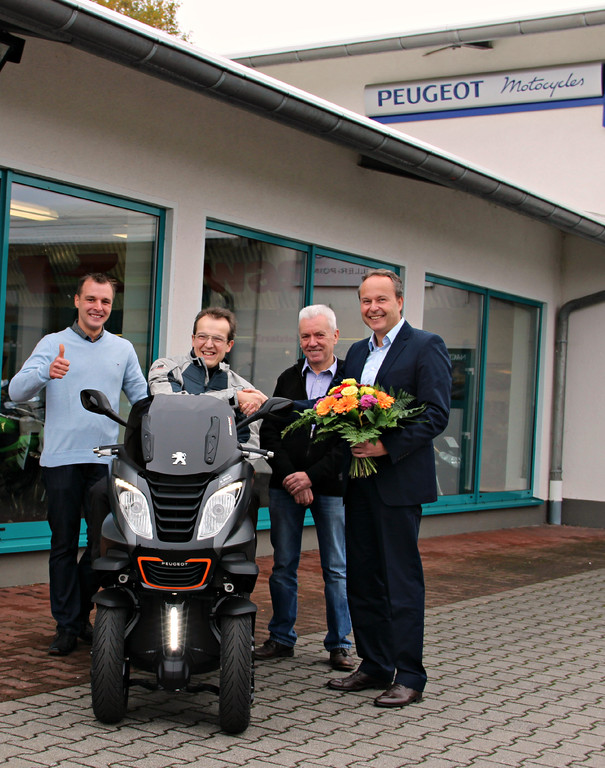Erster Peugeot Metropolis ausgeliefert
