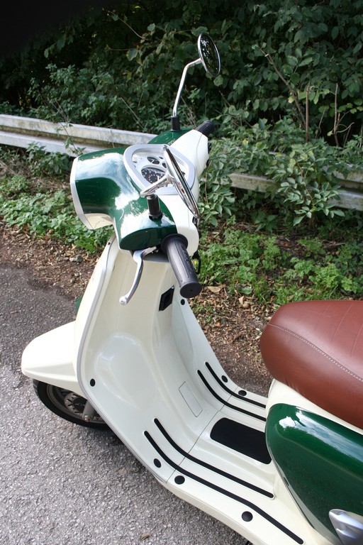 Fahrbericht Lambretta LN 125: Schicke Schale mit Stil