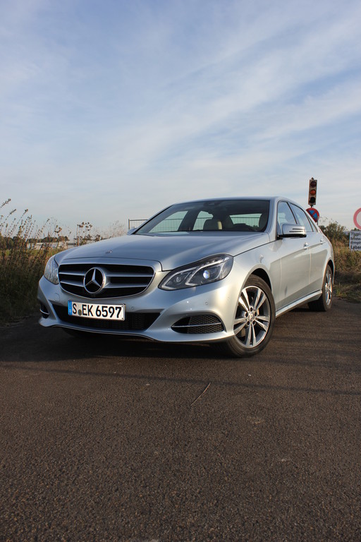 Fahrbericht Mercedes-Benz E250 CDI: Im Ledersitz nach Sparis