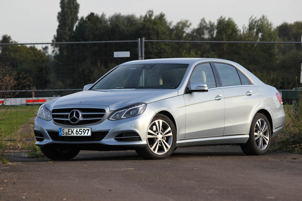 Fahrbericht Mercedes-Benz E250 CDI: Im Ledersitz nach Sparis