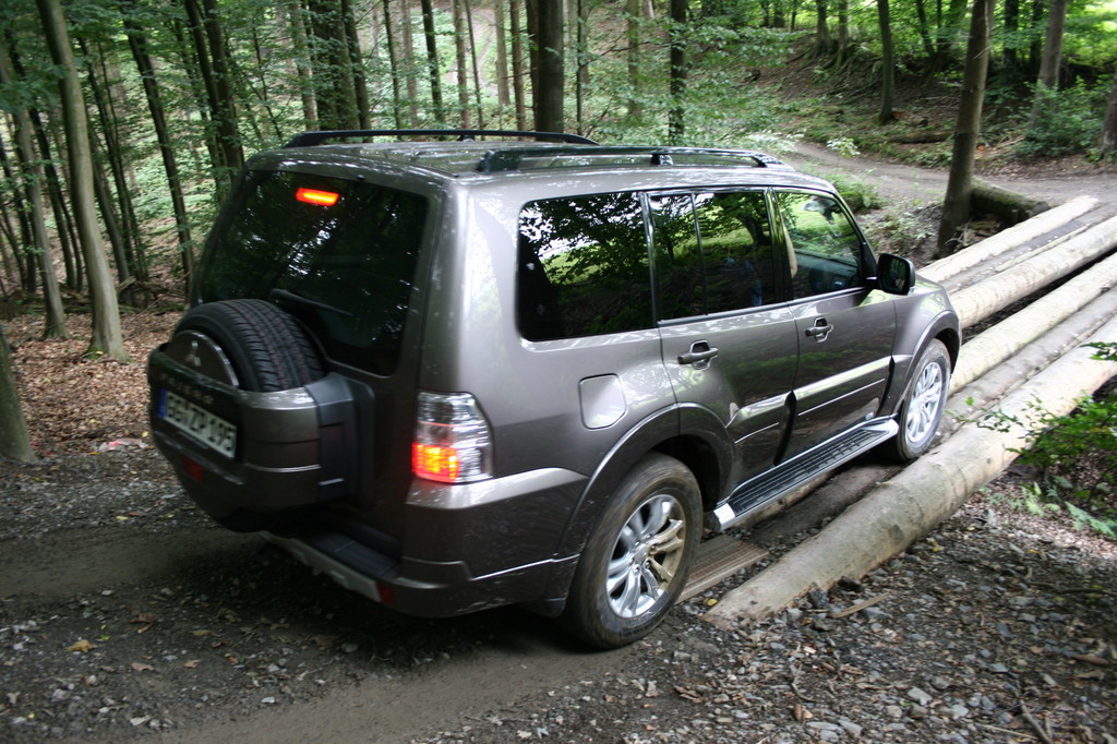 Fahrbericht Mitsubishi Pajero 3.2 DI-D Instyle: Ohne Weichspüler