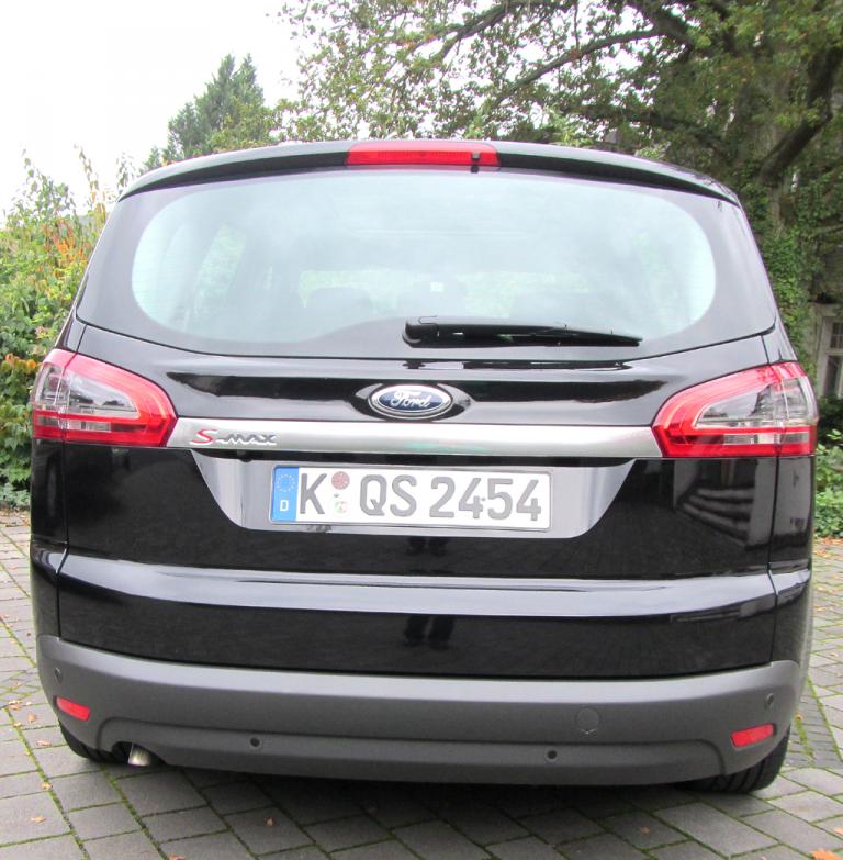 Ford S-Max: Blick auf die Heckpartie. 