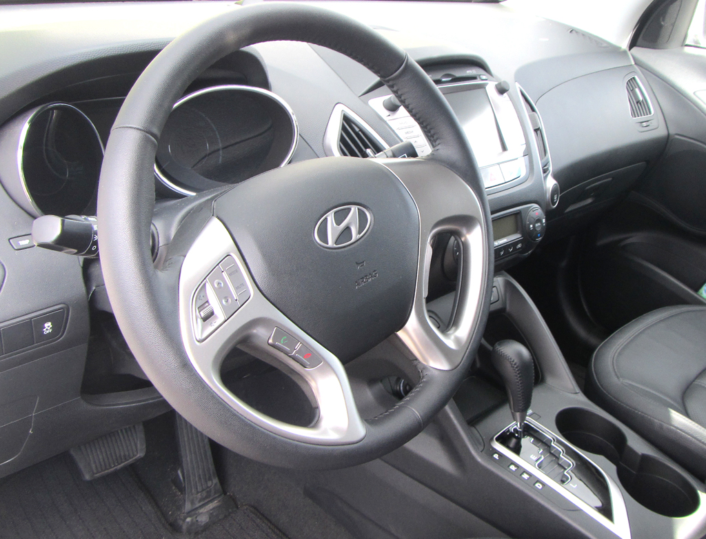 Hyundai ix35 Fuel Cell: Blick ins Cockpit. 