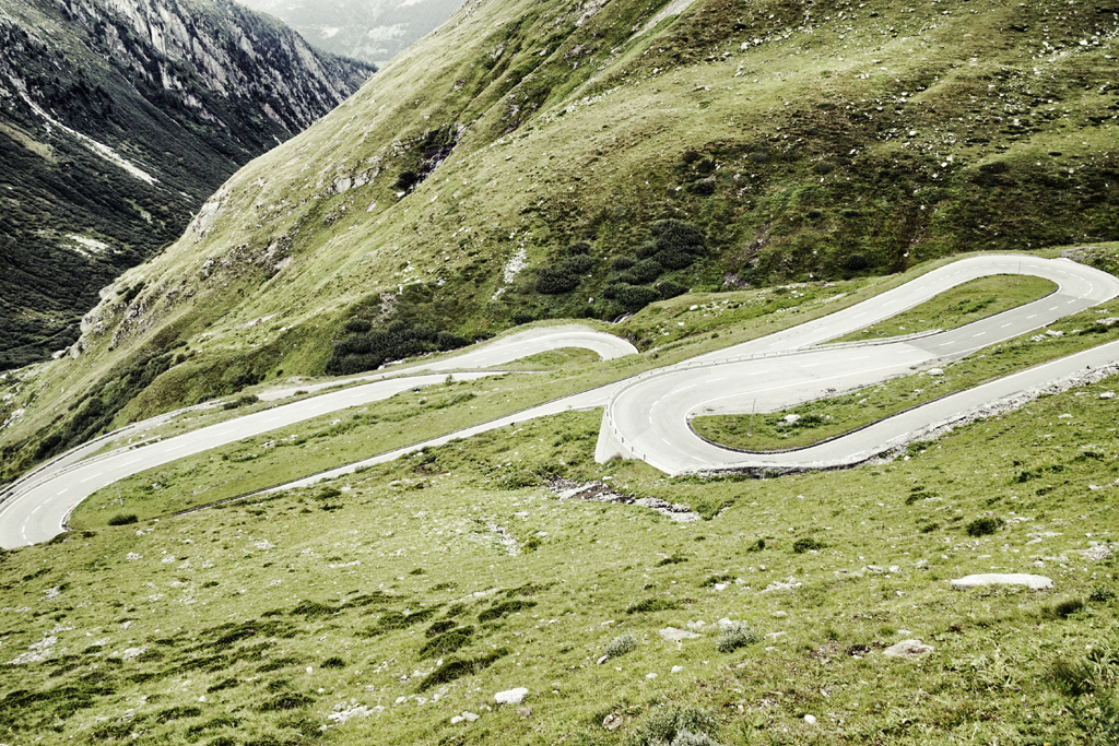 Kehren, Kehren, Kehren, diesmal vom Fern- bis zum Sustenpass. 