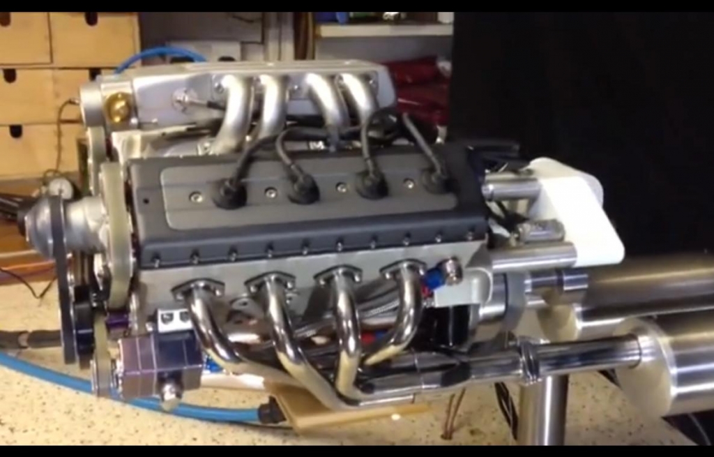 Kleinster V8-Motor der Welt?