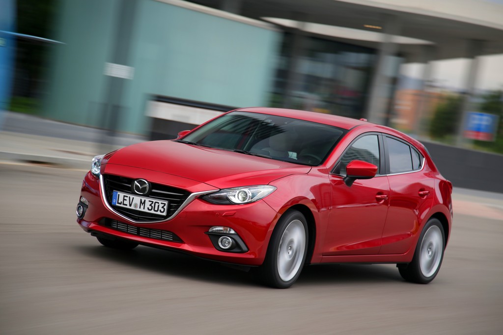 Mazda3 gewinnt Kostenvergleich gegen VW Golf