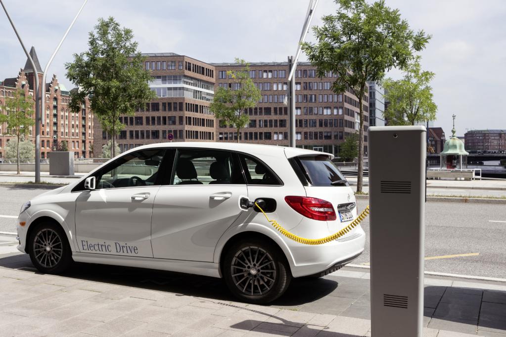 Mercedes B-Klasse Electric Drive: Souveräne Fahrleistung