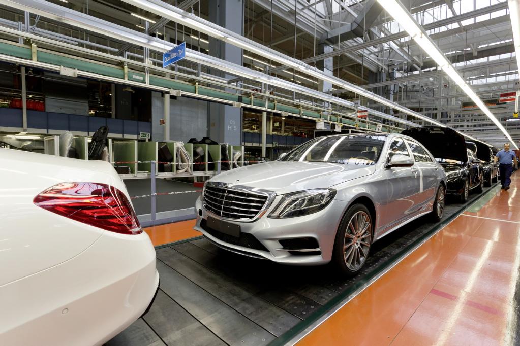 Mercedes-Benz strukturiert Vertrieb um