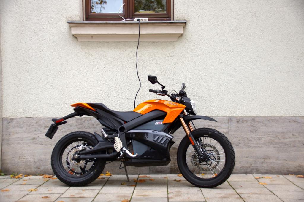Motorrad-Test: Zero DS - Fahrdynamik, die aus der Stille kommt