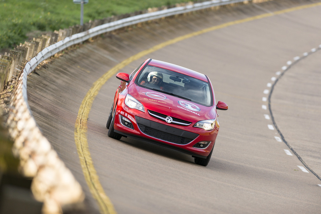 Opel Astra schnellster Serien-Diesel der Welt