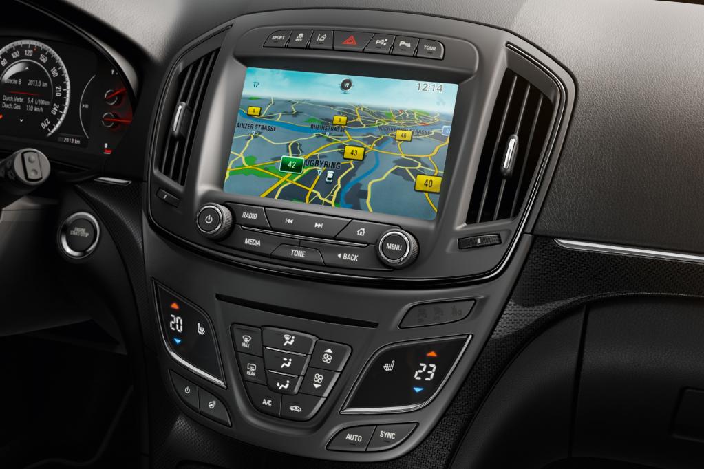 Opel Insignia mit übersichtlichem Infotainment