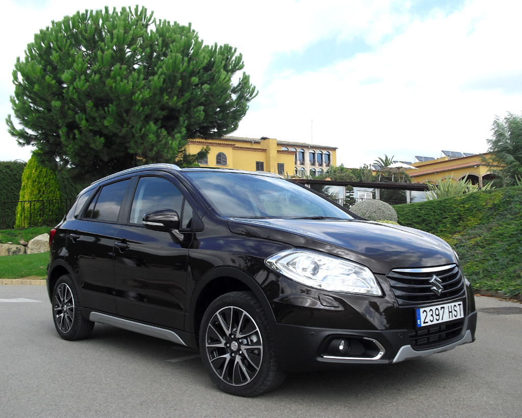 Suzukis SX4 S-Cross ist deutlich größer als der Vorgänger. 