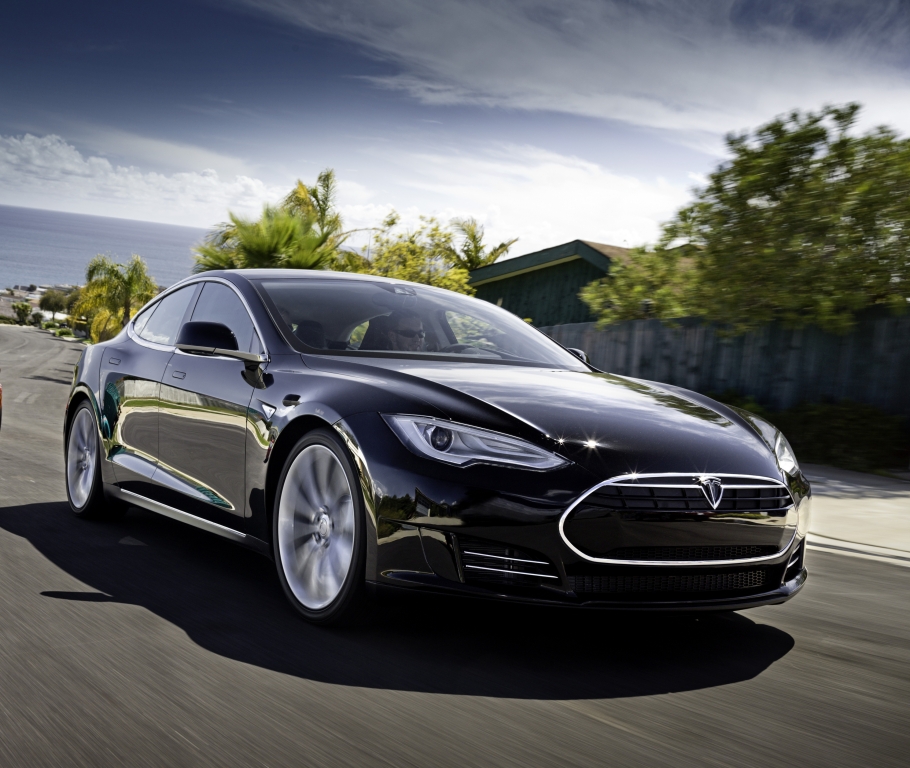 Teslas Batteriebrand schreckt Anleger ab