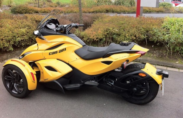 Test: Can-Am Spyder ST-S Roadster -  Hingucker mit Spaßfaktor