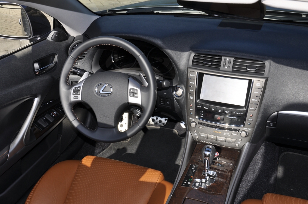 Test Lexus IS 250C – Cabrio für Genießer