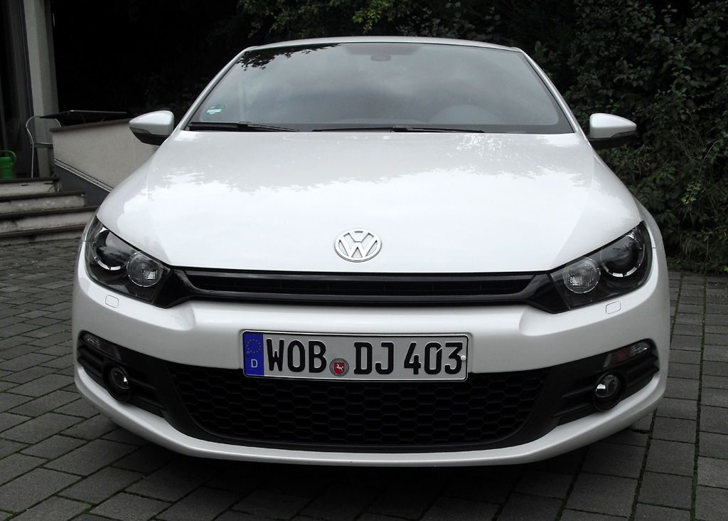 VW Scirocco: Blick auf die Frontpartie. 