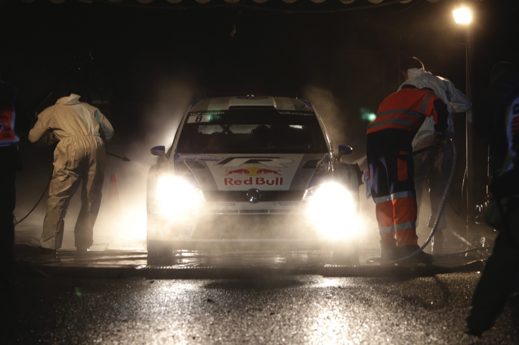 WRC 2013: Kopf-an-Kopf-Rennen mit Ogier und Loeb
