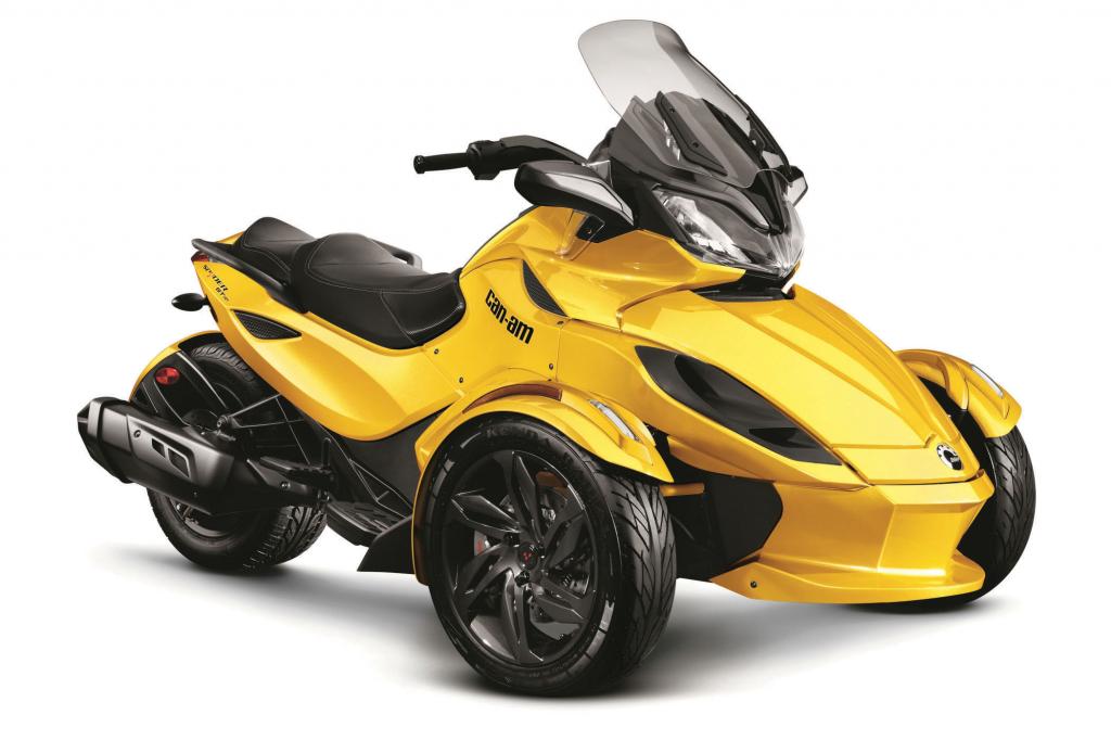 Was der Motorschlitten für den Schnee, das Quad fürs Gelände und der Jetski fürs Wasser ist der Can-Am Spyder Roadster für die Straße: ein Spaßmobil. 